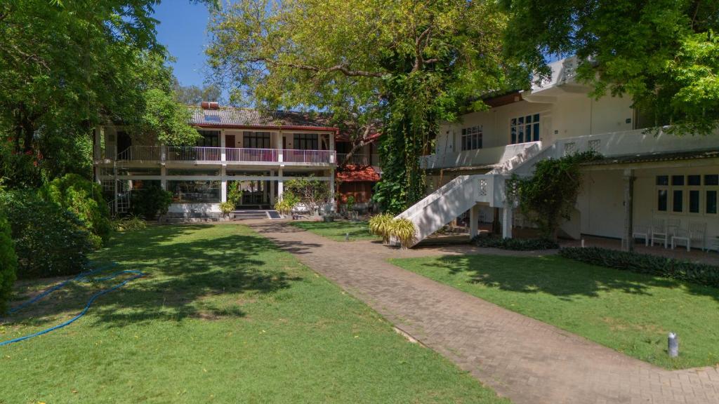 Pigeon Island Beach Resort Trincomalee East Coast tour